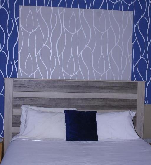 پانسیون Lormasol Mews Guesthouse