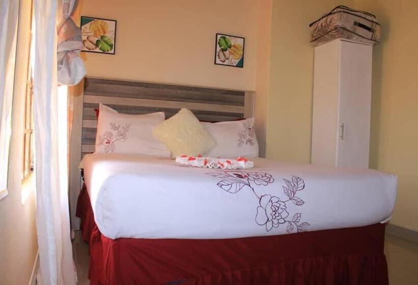 پانسیون Lormasol Mews Guesthouse