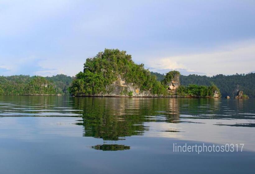Пансион Private Island Guest House