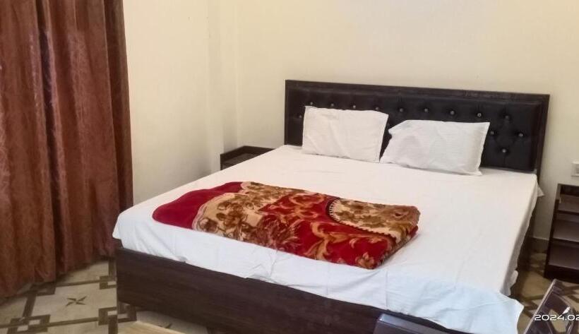 پانسیون The Grand Ganga Paying Guest House