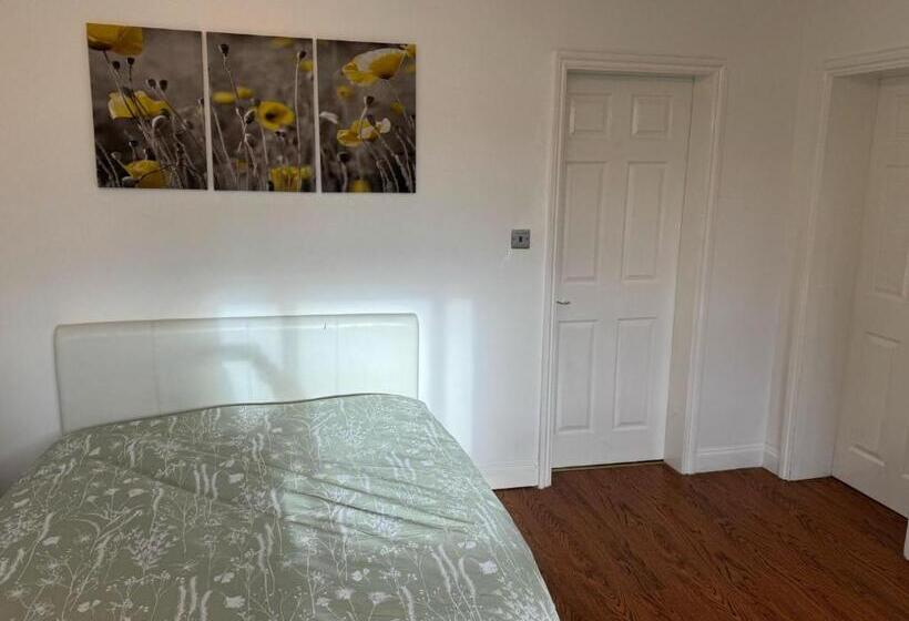 Prince Apartment Inn