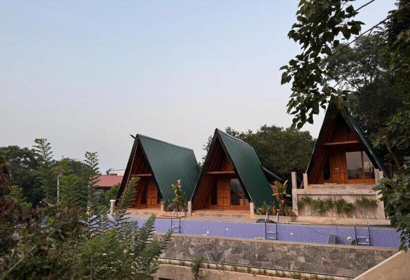 Sundown Lake Hotel & Spa