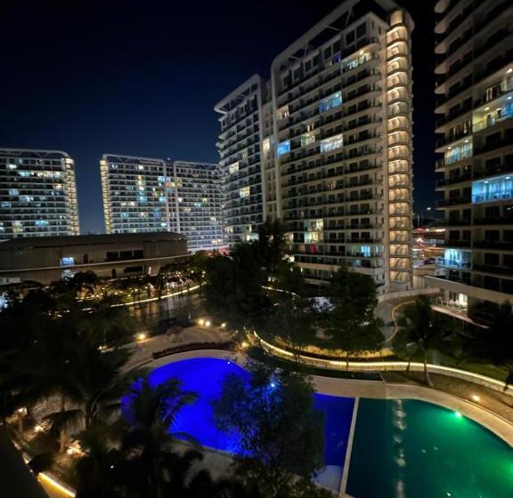 Azure Urban Resort Staycation Miami Tower Near Naia With Wifi And Netflix Js Haven