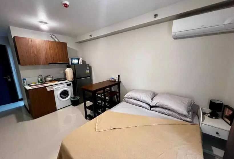 تختخواب و صبحانه Ameeriah’s Place