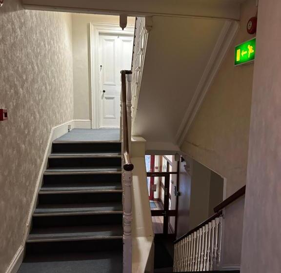 مبيت وإفطار Central Lisburn Accommodation