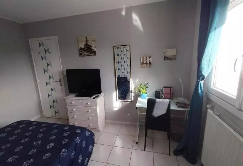 ベッドアンドブレックファースト Chambre Chez L Habitant Avec Sdb Et Wc Privatifs