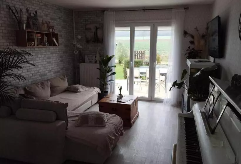 ベッドアンドブレックファースト Chambre Chez L Habitant Avec Sdb Et Wc Privatifs