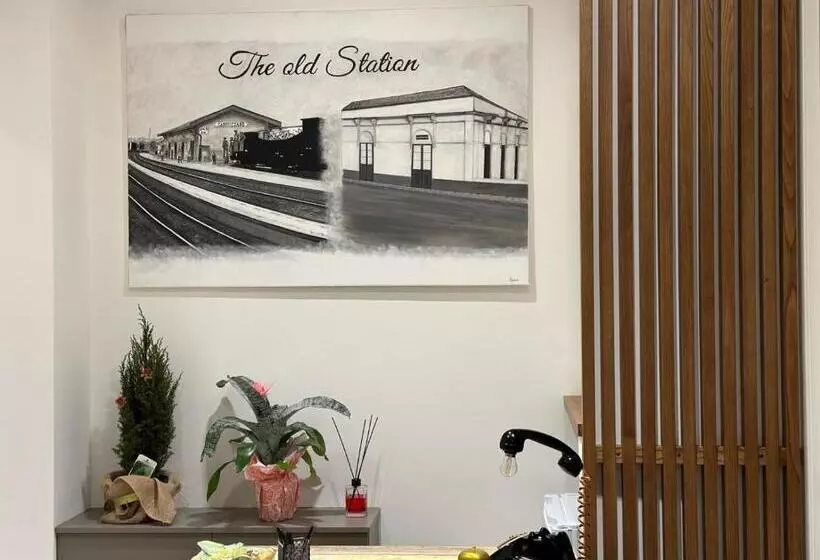 Aamiaismajoitus (B&B) La Vecchia Stazione Aci Castello