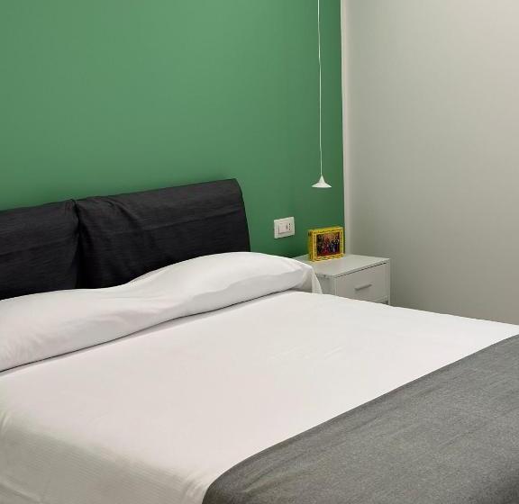 Bed and Breakfast La Vecchia Stazione Aci Castello