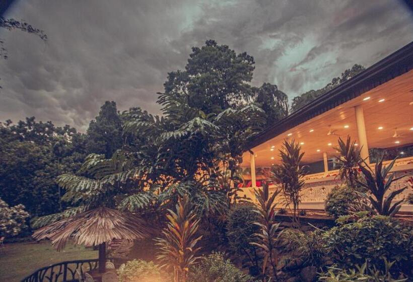 Hotell Adventure Base Camp Miyora