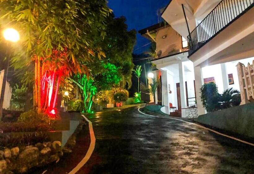 Hotell Adventure Base Camp Miyora