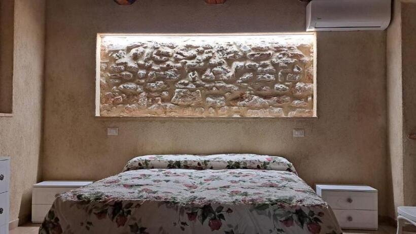 Отель Agriturismo Il Raggio Di Sole Di Orpello