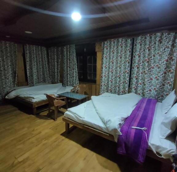 Hotel Mehak And Restarunt