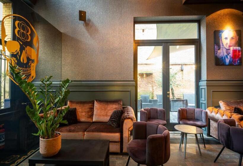 هتل Luxury Suites Quartier Sud