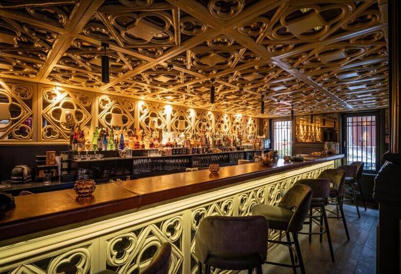 هتل Luxury Suites Quartier Sud