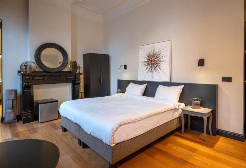 هتل Luxury Suites Quartier Sud