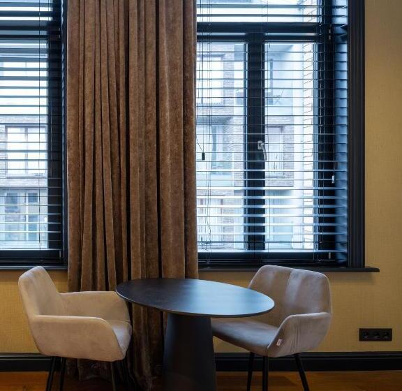 هتل Luxury Suites Quartier Sud