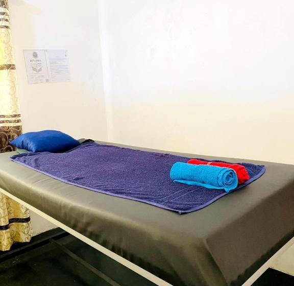 Отель Royal Homes And Wellness Center