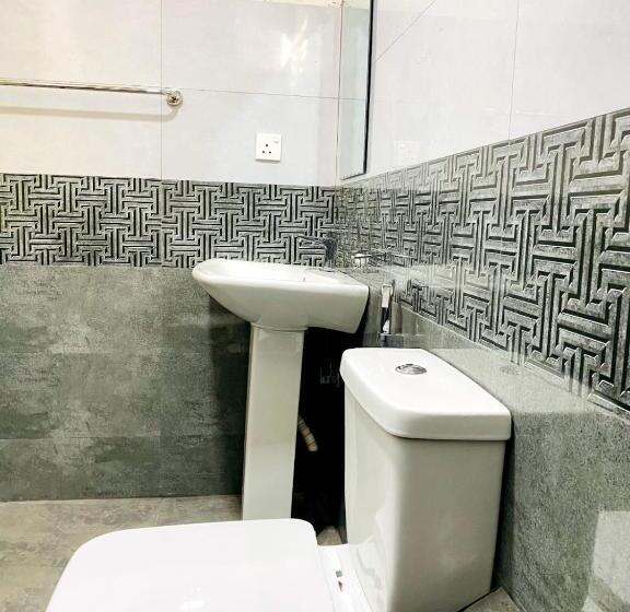 Отель Royal Homes And Wellness Center