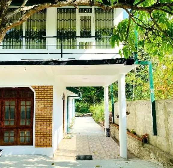 ホテル Royal Homes And Wellness Center