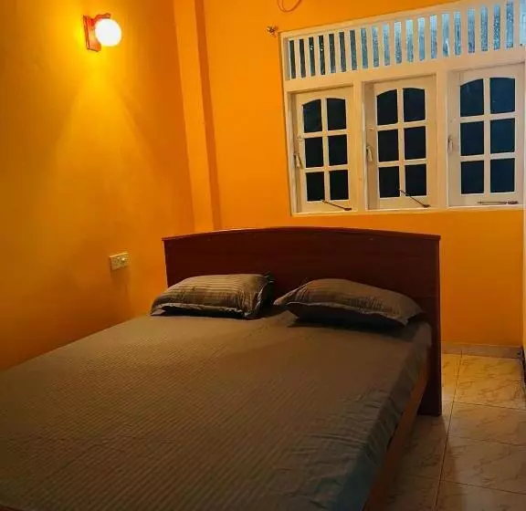 ホテル Sri Ragavas Lagoon Villa