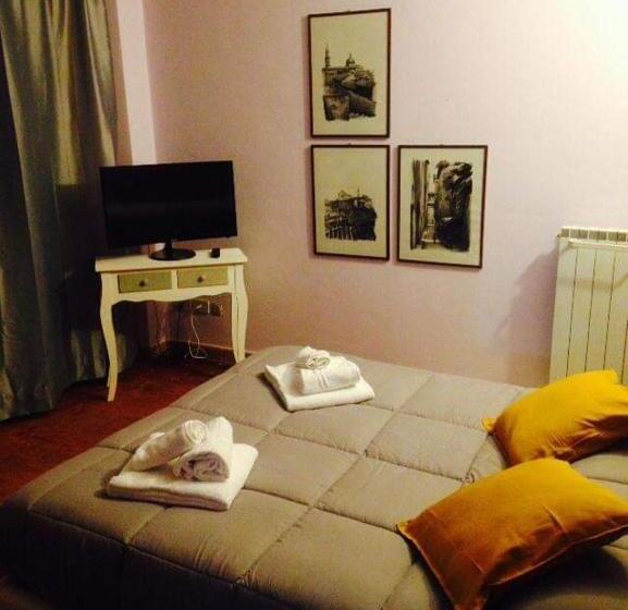 فندق Yellowstone In Chianti Resort E Pool