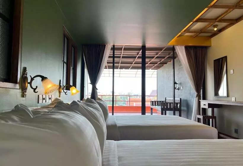 پانسیون Cha Na Stay At Merry V