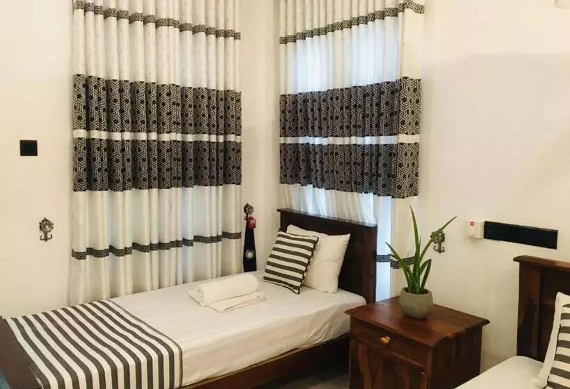 Majatalo Dimuthu Green Villa