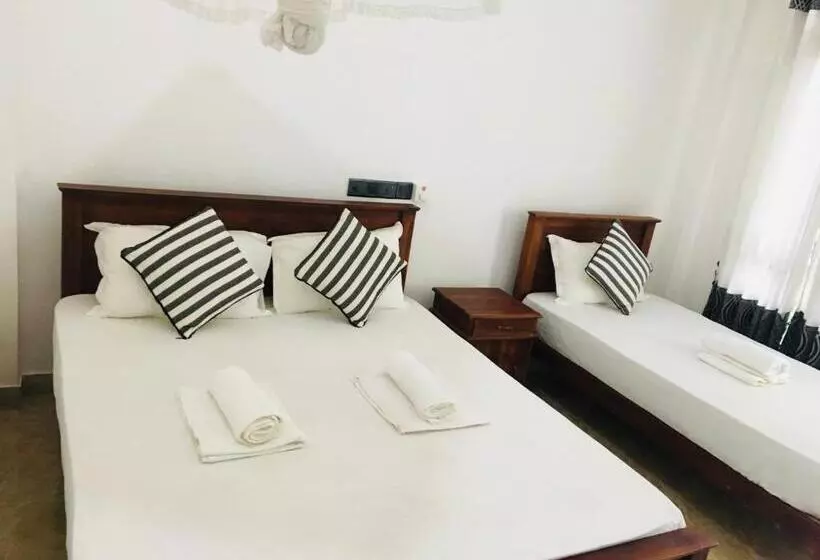 Majatalo Dimuthu Green Villa