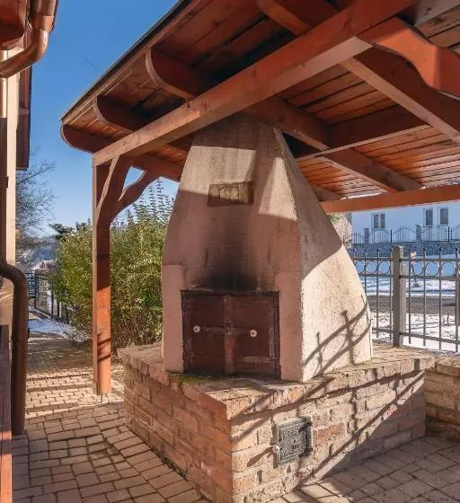 ペンション Feel Good House