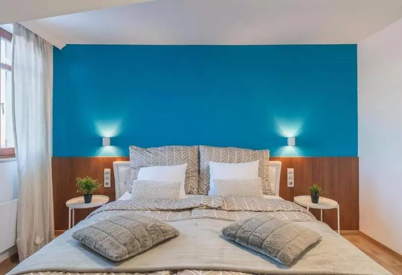 ペンション Feel Good House