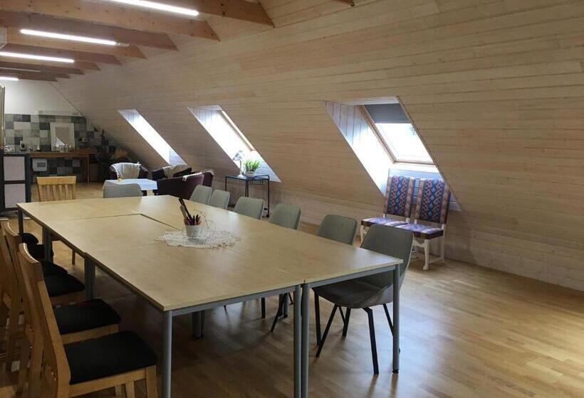 پانسیون Harmoonikum