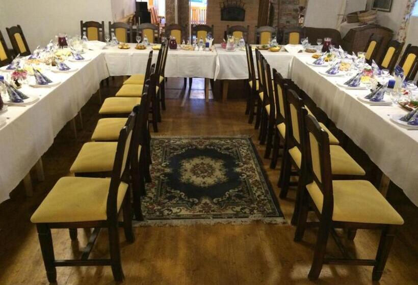 پانسیون Harmoonikum