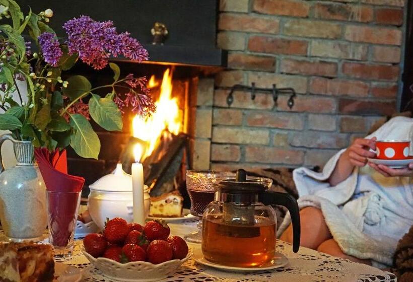 پانسیون Harmoonikum