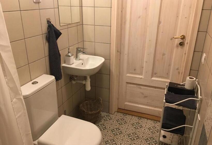 پانسیون Harmoonikum