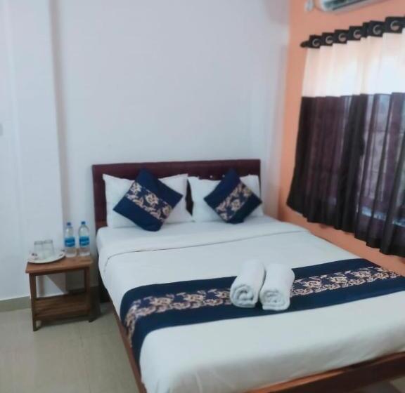 Pensiune Jo Guest House.