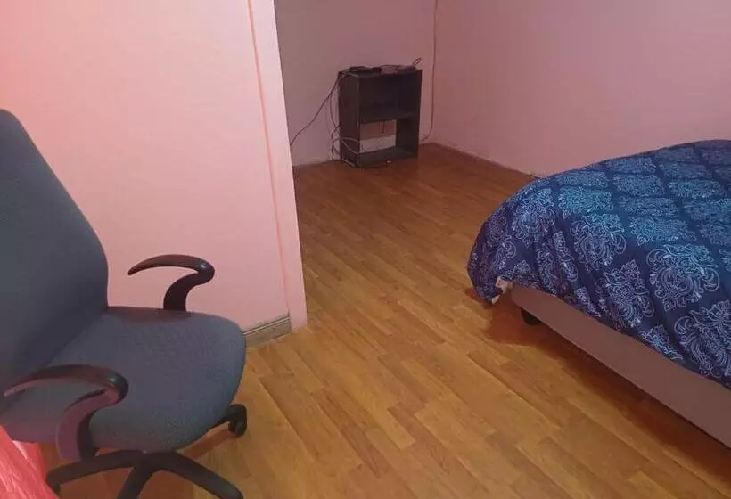 ペンション Kempton Park Lodge Esther Park