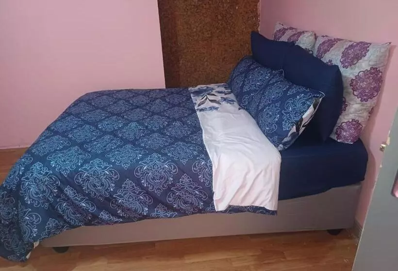 ペンション Kempton Park Lodge Esther Park