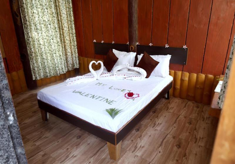 منتجع Sahyadri Pride