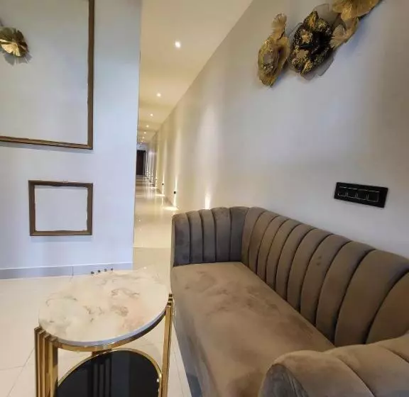 Shehnai Hotel And Banquet