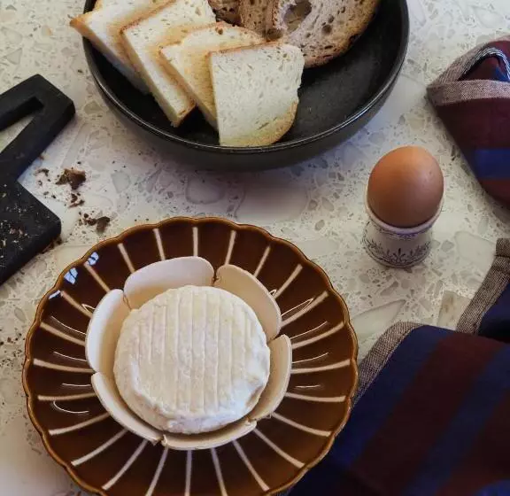 تختخواب و صبحانه In2 Bnb