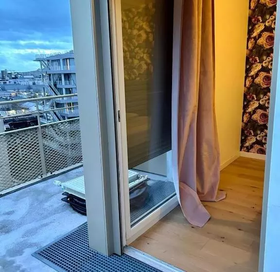 ベッドアンドブレックファースト Loue Chambre Appartement F5 La Plaine Saint Denis