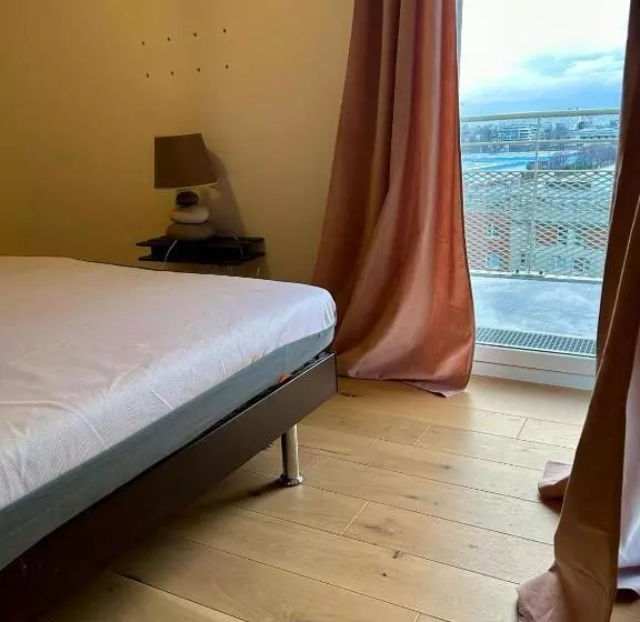 ベッドアンドブレックファースト Loue Chambre Appartement F5 La Plaine Saint Denis