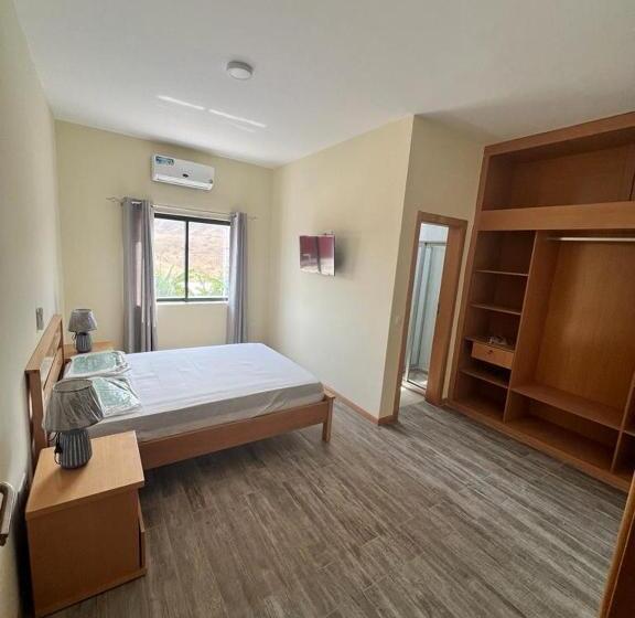 تختخواب و صبحانه Residencial Montrond