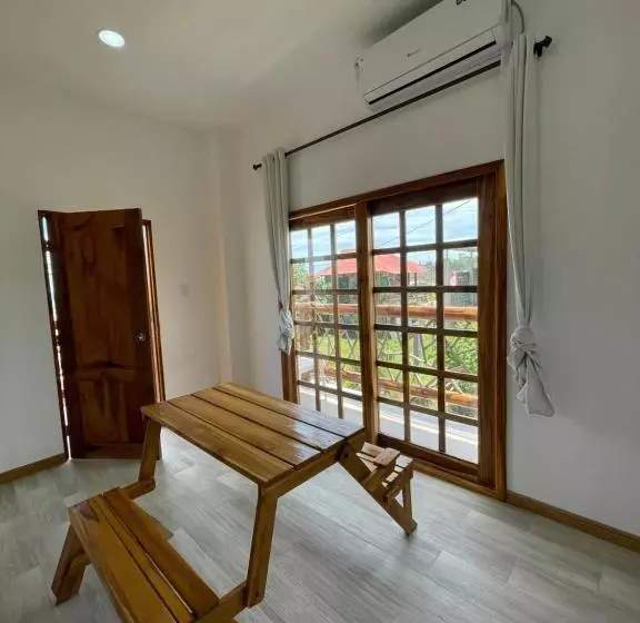 Habitación Familiar #10 Cerca De La Playa Wanderlust