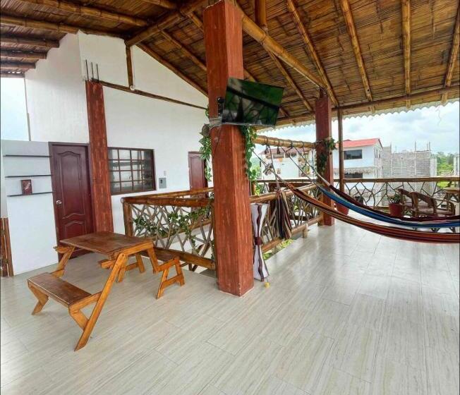 Habitación Familiar #10 Cerca De La Playa  Wanderlust