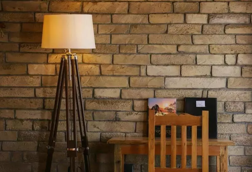 ホテル Kasar Himalaya Holiday Resort, Binsar Rd