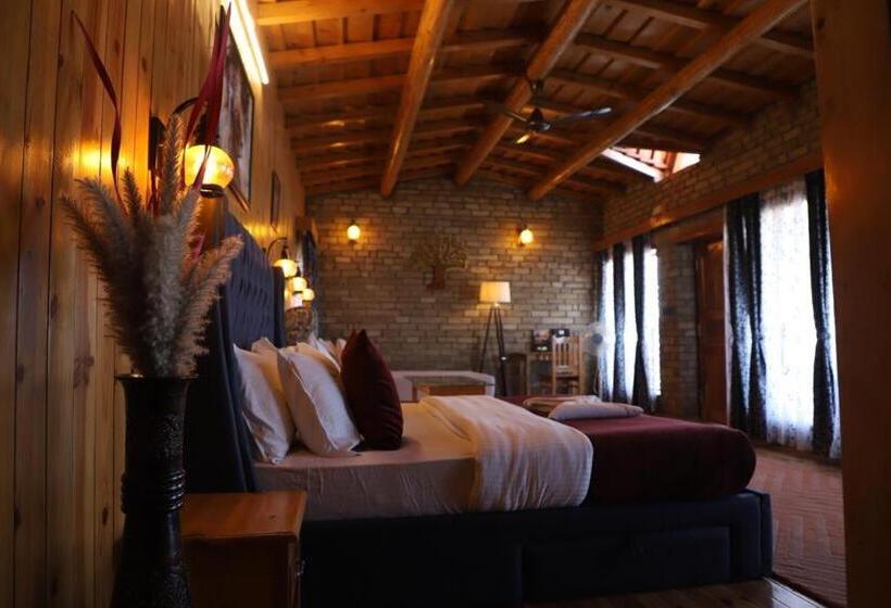 Hotel Kasar Himalaya Holiday Resort, Binsar Rd