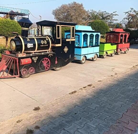 ホテル Krishna Funland Restaurant And Guest House