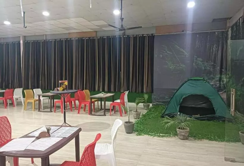 Hotelli Krishna Funland Restaurant And Guest House